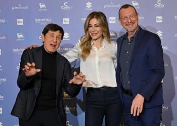 Festival di Sanremo, day 2: il direttore artistico Amadeus con i co-conduttori Gianni Morandi e Francesca Fagnani