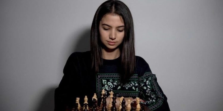 La scacchista iraniana Sara Khadim (Ansa)