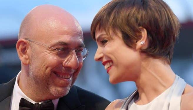 Il regista Paolo Virzì e l'attrice Micaela Ramazzotti (Ansa)