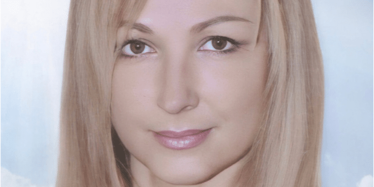 Anna Evgrafova, 44 anni, è morta di cancro, dopo aver rifiutato le cure per far nascere il suo terzo figlio