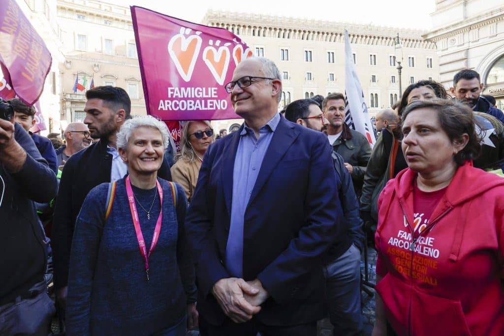 roma-sindaco-figli-due-mamme-pride