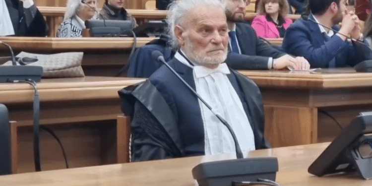Michele Campanile diventa avvocato a 82 anni