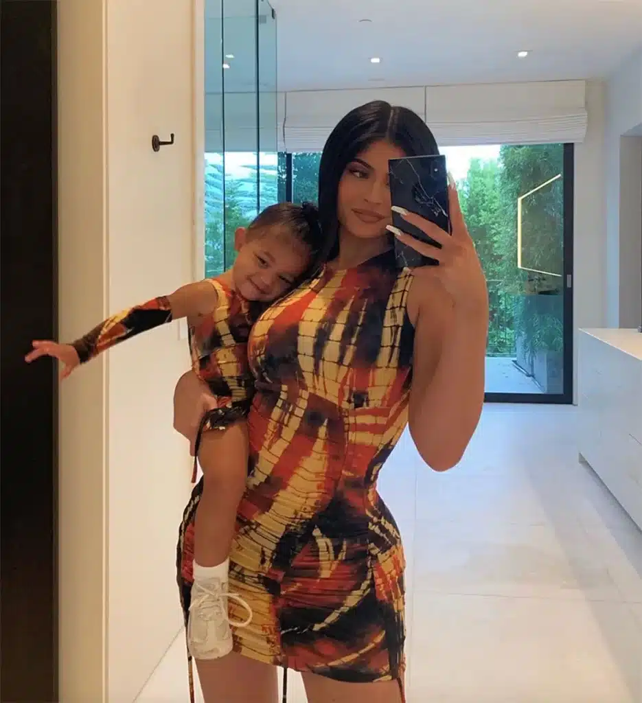 kylie-jenner-daughter-breast lift